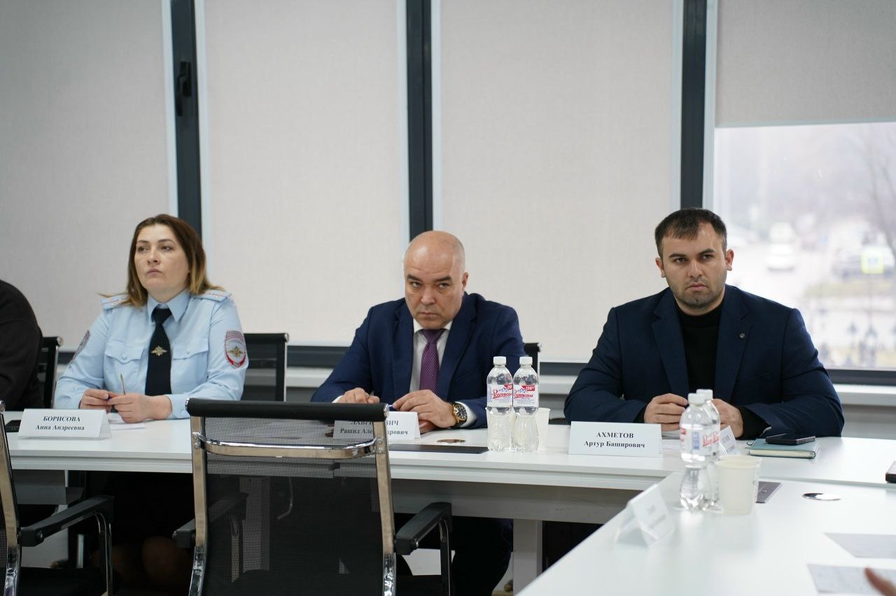 В Нальчике стартовала масштабная кампания по защите детей и подростков В Нальчике стартовала масштабная кампания по защите детей и подростков