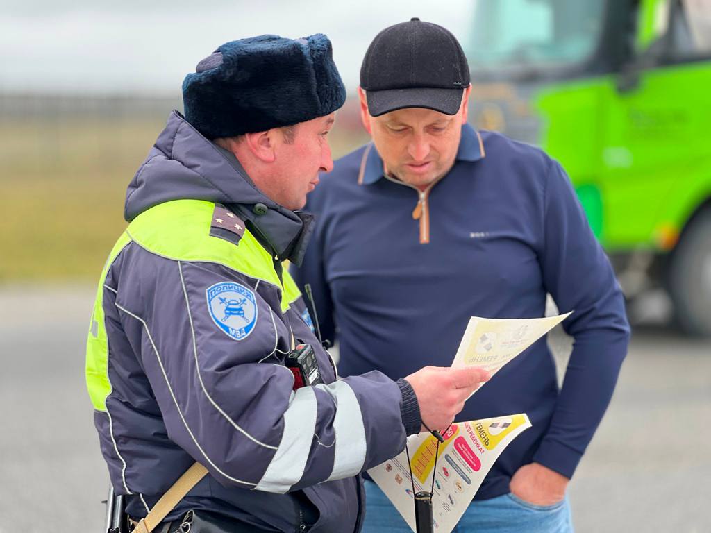 На дорогах Кабардино-Балкарии состоялась акция «ПДД – залог безопасности!» На дорогах Кабардино-Балкарии состоялась акция «ПДД – залог безопасности!»