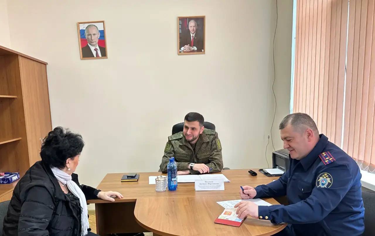 Заместитель руководителя следственного управления провел прием граждан Заместитель руководителя следственного управления провел прием граждан