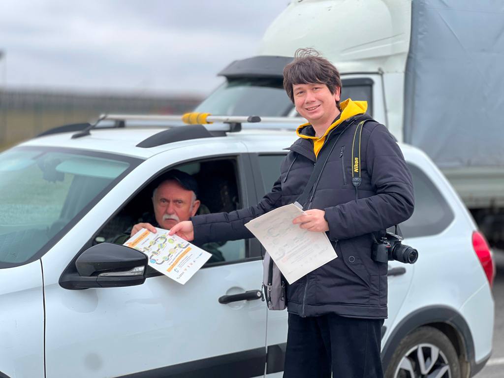 На дорогах Кабардино-Балкарии состоялась акция «ПДД – залог безопасности!» На дорогах Кабардино-Балкарии состоялась акция «ПДД – залог безопасности!»