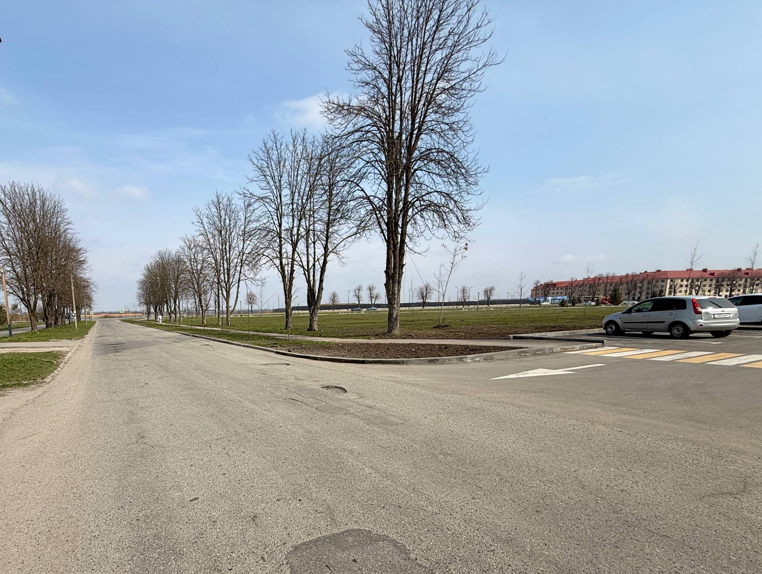 Казбек Коков: Продолжаем дальнейшее развитие дорожно-транспортной инфраструктуры Нальчика, связанной с улицей Шогенова в районе больничного городка, и благоустройство этой территории Казбек Коков: Продолжаем дальнейшее развитие дорожно-транспортной инфраструктуры Нальчика, связанной с улицей Шогенова в районе больничного городка, и благоустройство этой территории