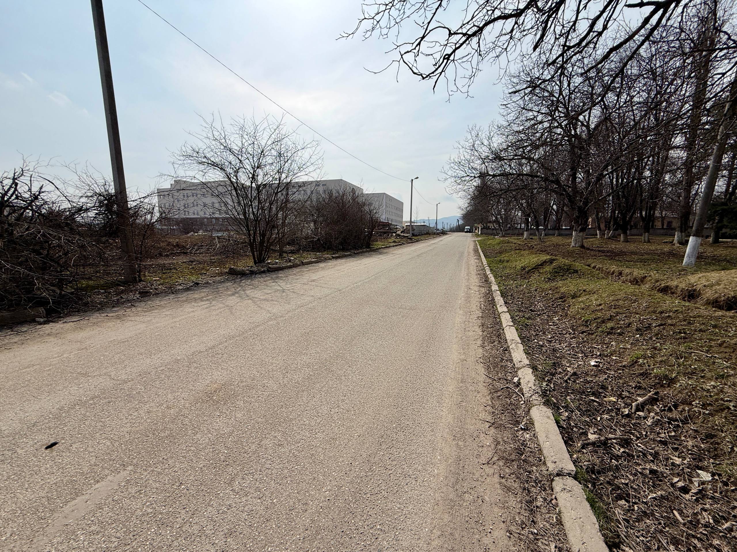 Казбек Коков: Продолжаем дальнейшее развитие дорожно-транспортной инфраструктуры Нальчика, связанной с улицей Шогенова в районе больничного городка, и благоустройство этой территории Казбек Коков: Продолжаем дальнейшее развитие дорожно-транспортной инфраструктуры Нальчика, связанной с улицей Шогенова в районе больничного городка, и благоустройство этой территории