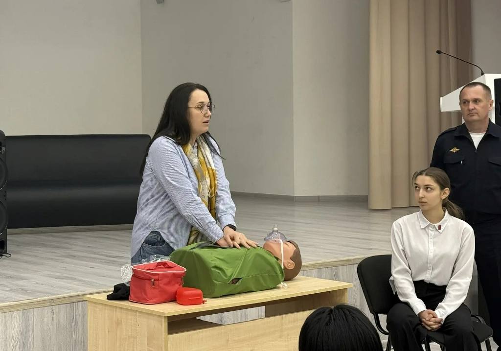 Специалисты «Лаборатории безопасности» Центра профилактики детского дорожно-транспортного травматизма при Министерстве просвещения и науки республики вместе с сотрудниками Госавтоинспекции Отдела МВД России по Майскому... Специалисты «Лаборатории безопасности» Центра профилактики детского дорожно-транспортного травматизма при Министерстве просвещения и науки республики вместе с сотрудниками Госавтоинспекции Отдела МВД России по Майскому...