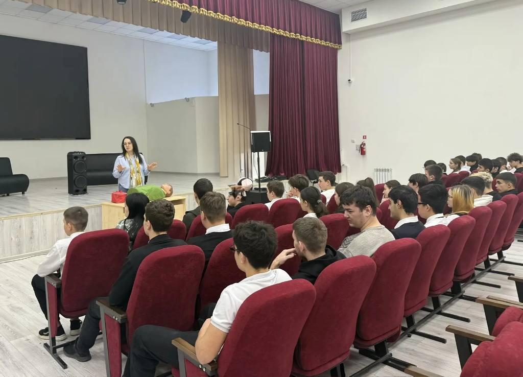 Специалисты «Лаборатории безопасности» Центра профилактики детского дорожно-транспортного травматизма при Министерстве просвещения и науки республики вместе с сотрудниками Госавтоинспекции Отдела МВД России по Майскому... Специалисты «Лаборатории безопасности» Центра профилактики детского дорожно-транспортного травматизма при Министерстве просвещения и науки республики вместе с сотрудниками Госавтоинспекции Отдела МВД России по Майскому...