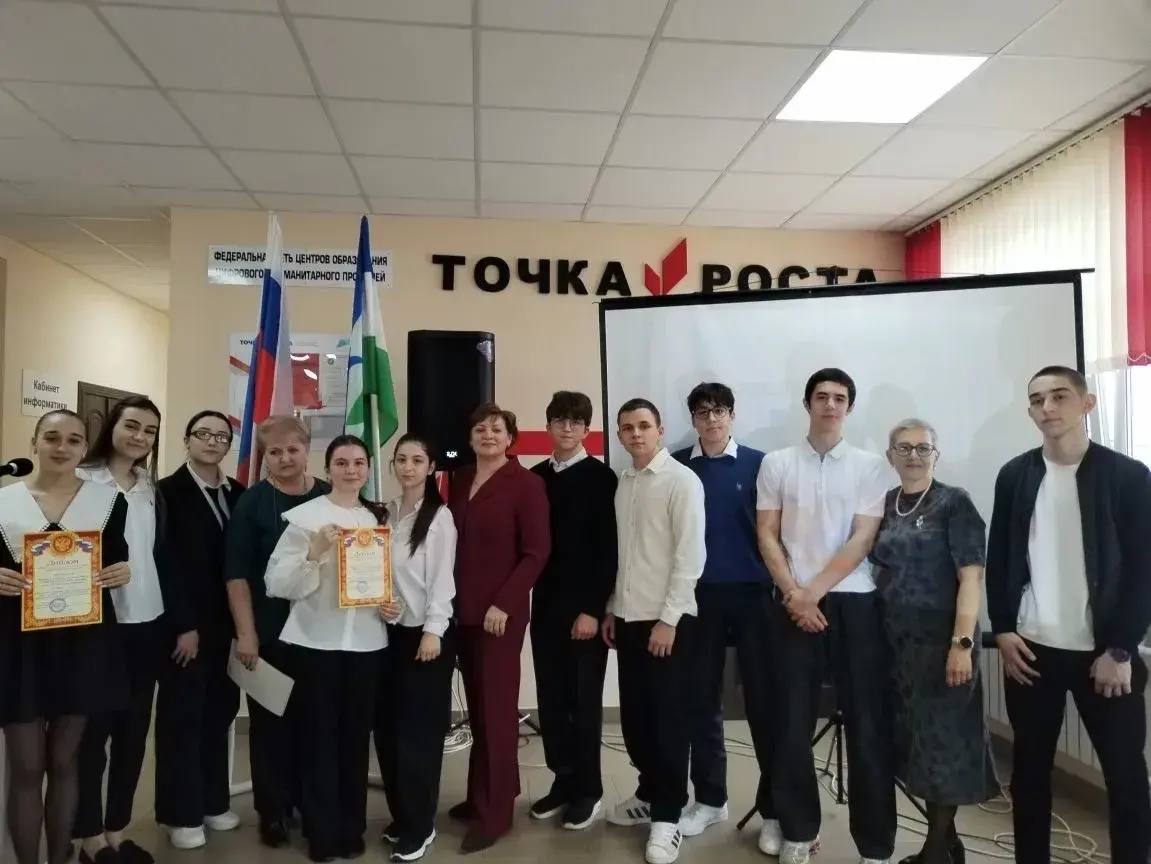 В рамках мероприятий, посвященных Дню молодого избирателя в Кабардино-Балкарской Республике, на базе МКОУ «СОШ № 3 с углубленным изучением отдельных предметов г.Майского» прошла интеллектуальная викторина «Избирателем быть... В рамках мероприятий, посвященных Дню молодого избирателя в Кабардино-Балкарской Республике, на базе МКОУ «СОШ № 3 с углубленным изучением отдельных предметов г.Майского» прошла интеллектуальная викторина «Избирателем быть...