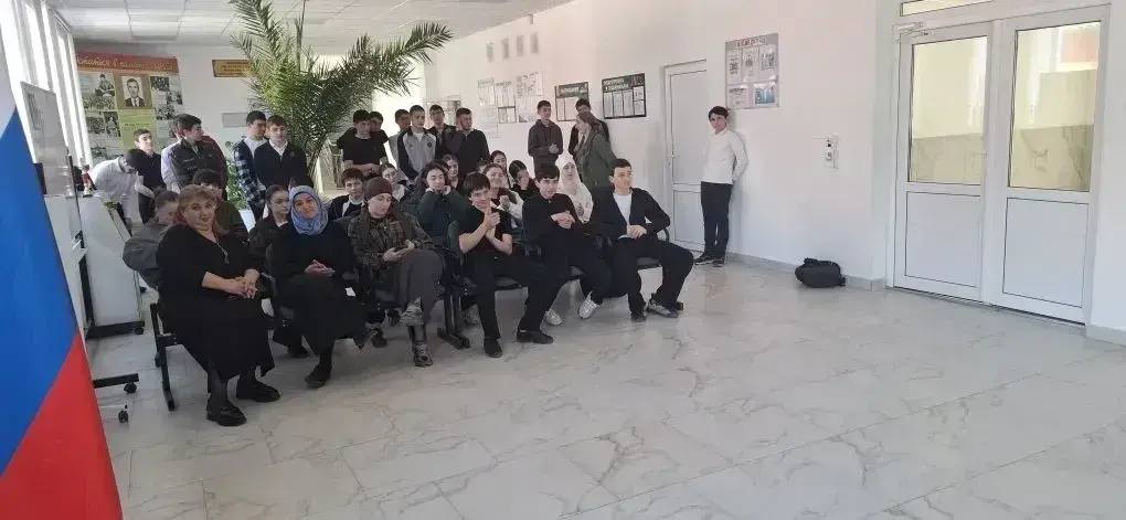 В рамках празднования Дня молодого избирателя в МОУ «СОШ имени А.М.Ахматова» с.п.Былым состоялись выборы в Совет школьного самоуправления В рамках празднования Дня молодого избирателя в МОУ «СОШ имени А.М.Ахматова» с.п.Былым состоялись выборы в Совет школьного самоуправления