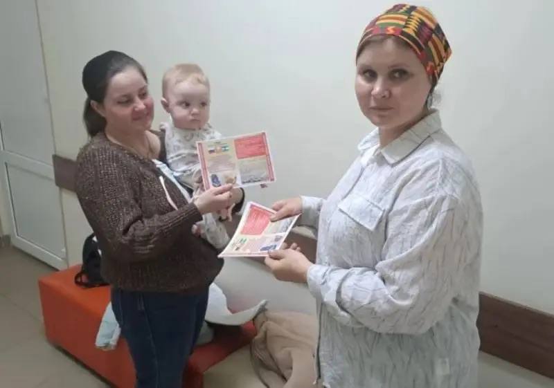 Полицейские и общественники Кабардино-Балкарии организовали в детской поликлинике тренинги по ПДД «Рецепт безопасности» Полицейские и общественники Кабардино-Балкарии организовали в детской поликлинике тренинги по ПДД «Рецепт безопасности»