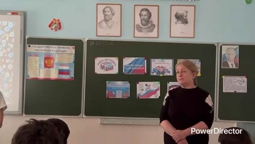 В рамках подготовки будущих избирателей в МКОУ «СОШ N16», где расположен УИК N101, состоялась беседа с учителями школы - членами участковой избирательной комиссии, которую организовала зам