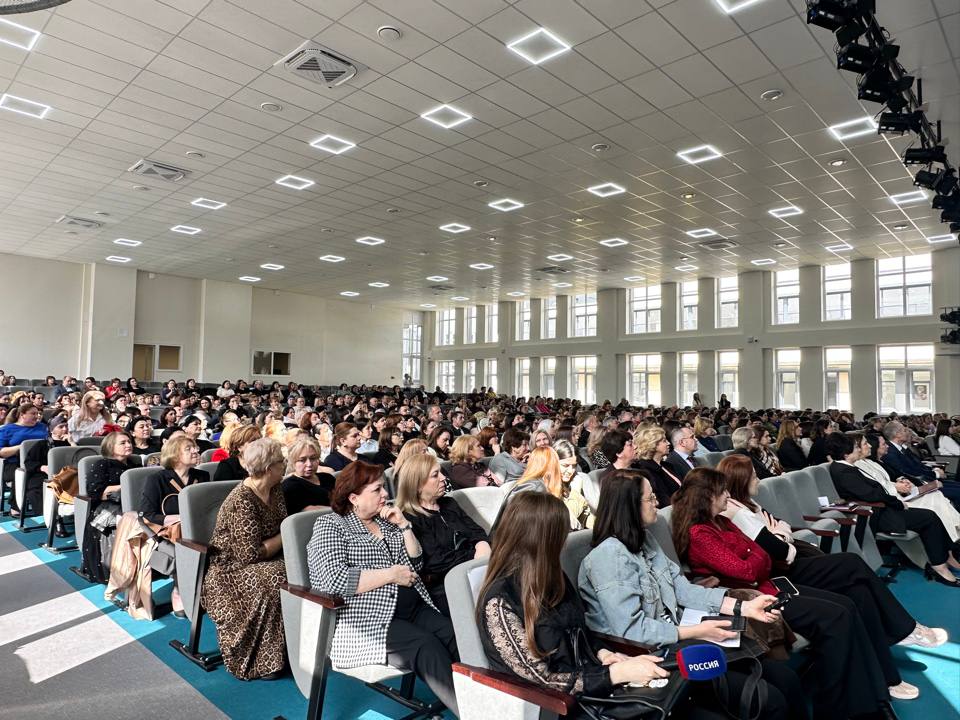 В Нальчике определили стратегию подготовки к предстоящему экзаменационному сезону В Нальчике определили стратегию подготовки к предстоящему экзаменационному сезону
