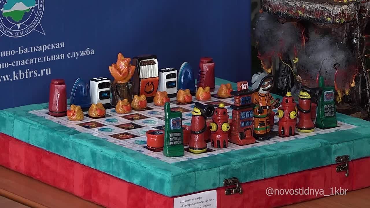 В противопожарно-спасательной службе наградили победителей тематического республиканского конкурса детского творчества