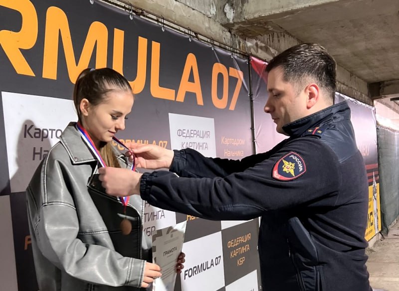 Автоинспекторы Кабардино-Балкарии приняли участие в клубном турнире по картингу Автоинспекторы Кабардино-Балкарии приняли участие в клубном турнире по картингу