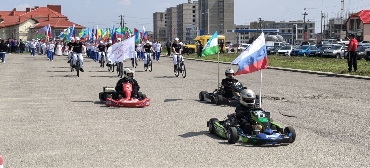 В Баксанском районе проходит большой спортивный фестиваль, посвященный Всемирному дню здоровья В Баксанском районе проходит большой спортивный фестиваль, посвященный Всемирному дню здоровья