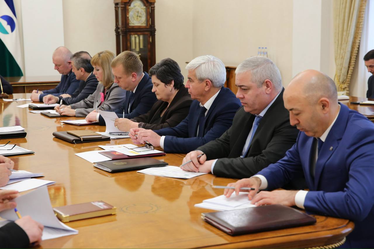 Казбек Коков: В ходе сегодняшнего муниципального часа принято решение о приобретении дополнительно более 10 единиц специализированной техники для вывоза крупногабаритного мусора (КГМ) Казбек Коков: В ходе сегодняшнего муниципального часа принято решение о приобретении дополнительно более 10 единиц специализированной техники для вывоза крупногабаритного мусора (КГМ)