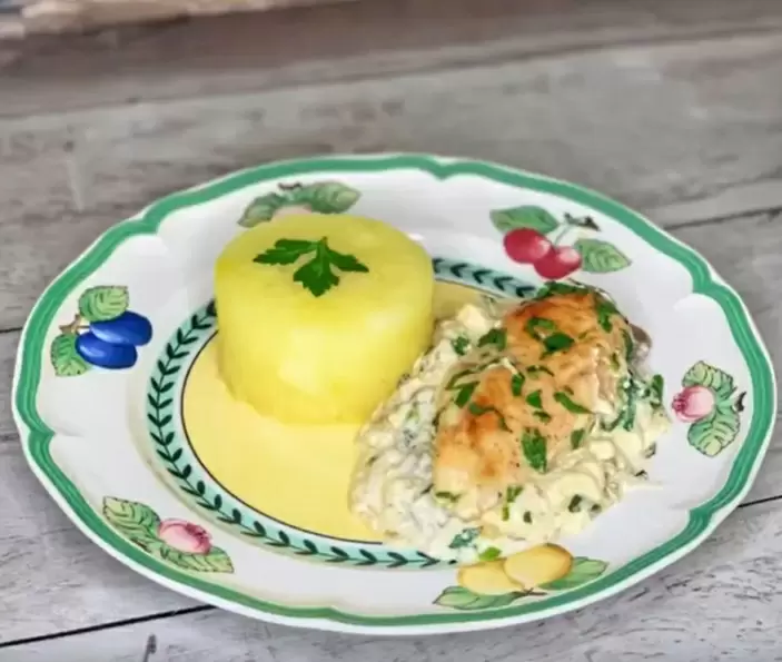 Нежная курочка в сливочно-грибном соусе, которую вы полюбите