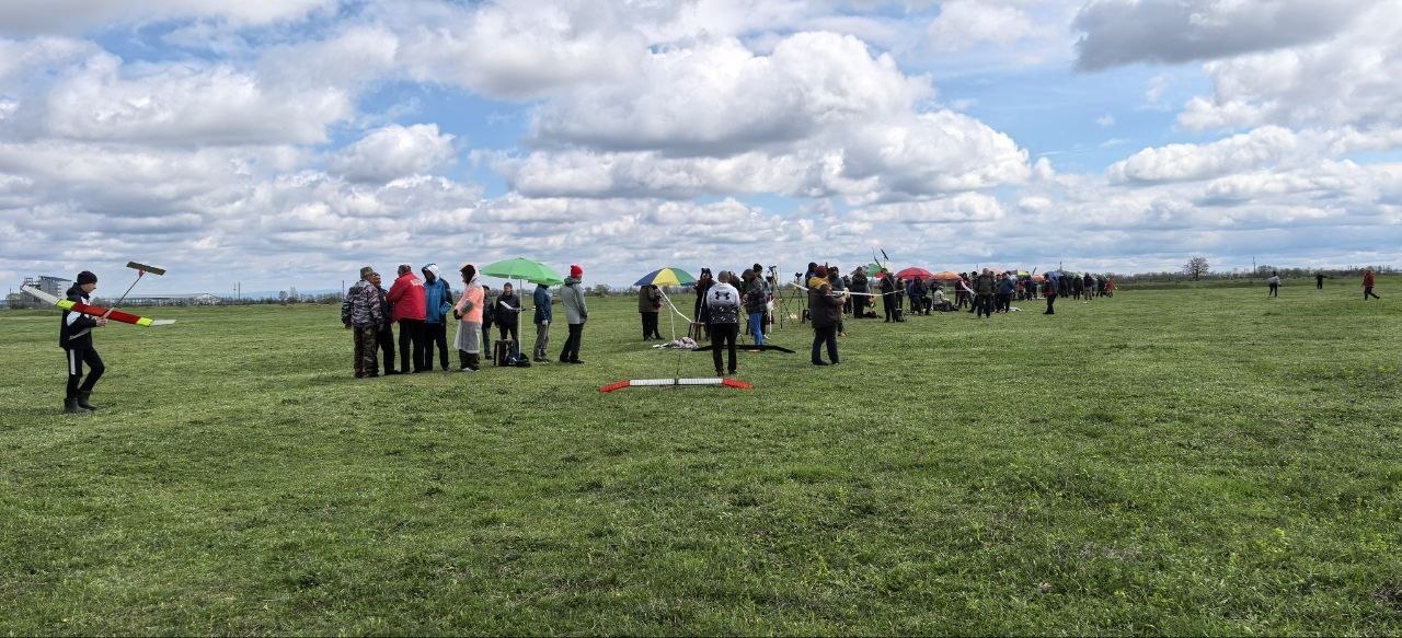 В Урванском районе проходит чемпионат России по авиамодельному спорту В Урванском районе проходит чемпионат России по авиамодельному спорту