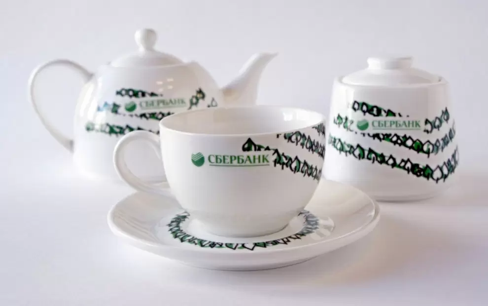 Как посуда с логотипом помогает вашему бизнесу выделиться