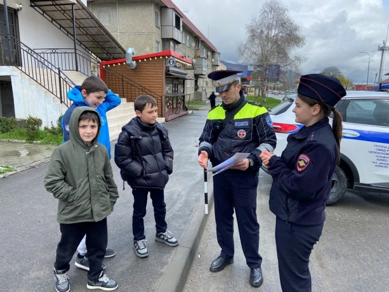 Юные пешеходы Кабардино-Балкарии приняли участие в практическом занятии «Безопасный переход» Юные пешеходы Кабардино-Балкарии приняли участие в практическом занятии «Безопасный переход»