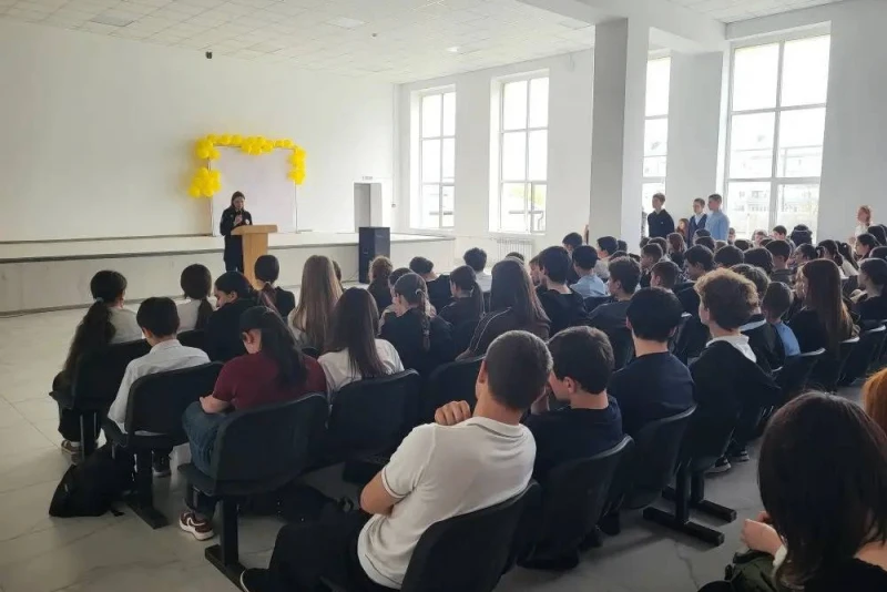 350 школьников Прохладненского района стали участниками акции «Чистое поколение - 2026» 350 школьников Прохладненского района стали участниками акции «Чистое поколение - 2026»