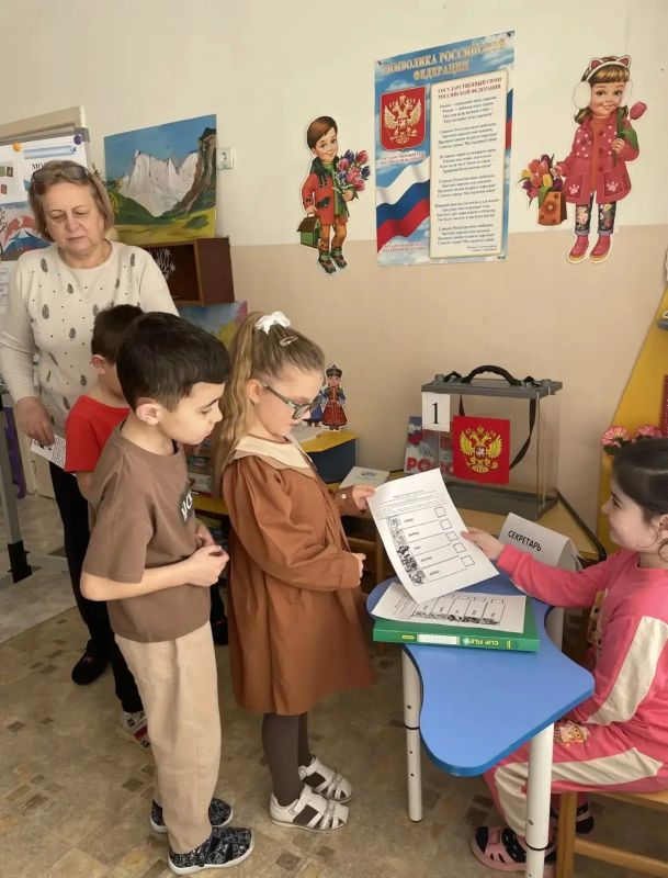 � ������ ��������� �������� �������� ������� � ������� �����������, ������������ ��� N182 �.�. �������, ���������� �������� ���� ������� �.�. ���������� ������������� �� ������������� ����� � ����������� �� � ��������