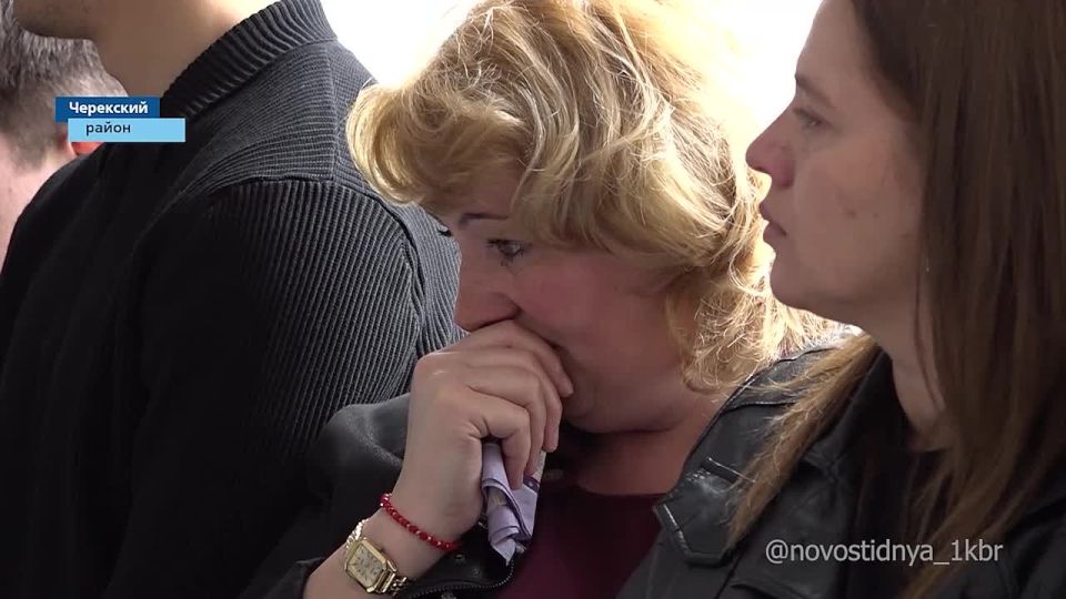 В память о героях. В Черекском районе открыли мемориальные доски землякам, погибшим в зоне СВО