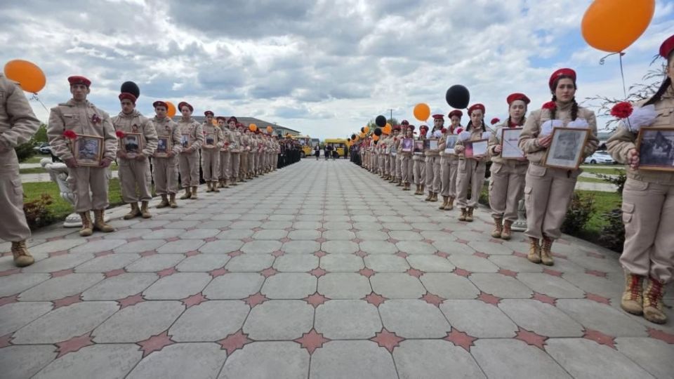 В Баксанском районе дан старт патриотическим акциям «Бессмертный полк» и «Красная гвоздика» В Баксанском районе дан старт патриотическим акциям «Бессмертный полк» и «Красная гвоздика»