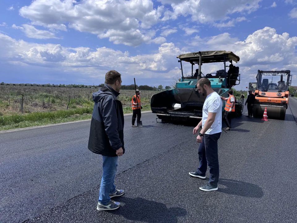 Состоялся инспекционный выезд совместно с представителем Народного фронта на дорожные объекты Состоялся инспекционный выезд совместно с представителем Народного фронта на дорожные объекты