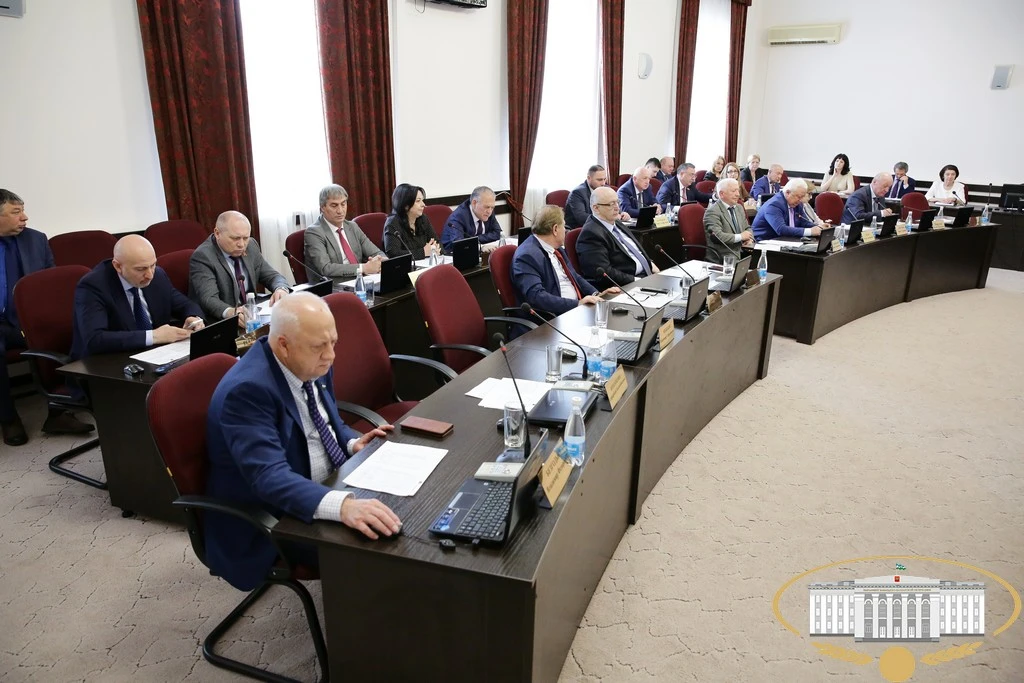 Президиум Парламента КБР определил дату очередного пленарного заседания законодательного органа Кабардино-Балкарии – 28 мая 2026 года Президиум Парламента КБР определил дату очередного пленарного заседания законодательного органа Кабардино-Балкарии – 28 мая 2026 года
