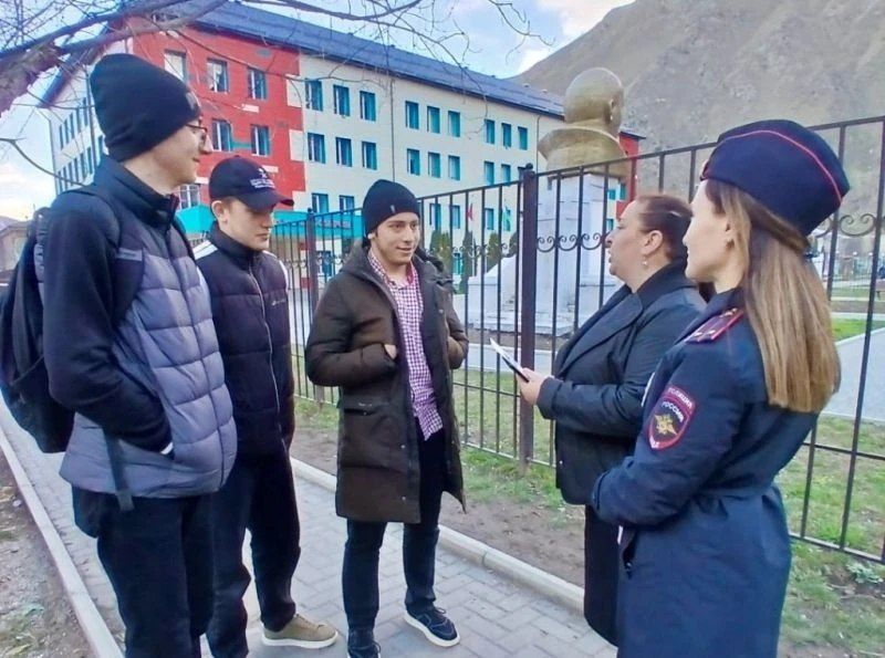 На дорогах курортного района Кабардино-Балкарии состоялась акция «Соблюдай ПДД! Сохрани жизнь!» На дорогах курортного района Кабардино-Балкарии состоялась акция «Соблюдай ПДД! Сохрани жизнь!»