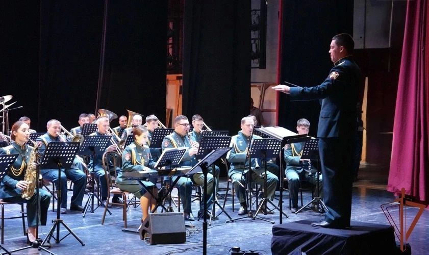 В Государственном музыкальном театре г. Нальчик сводный оркестр владикавказского соединения Северо-Кавказского ордена Жукова войск национальной гвардии Российской Федерации выступил на концерте «Победа в Единстве»... В Государственном музыкальном театре г. Нальчик сводный оркестр владикавказского соединения Северо-Кавказского ордена Жукова войск национальной гвардии Российской Федерации выступил на концерте «Победа в Единстве»...