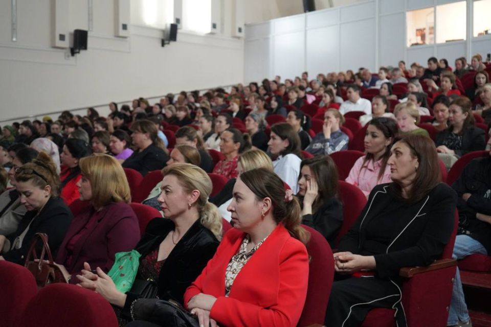 Актуальные вопросы безопасности детей и подростков обсудили в Кабардино-Балкарии Актуальные вопросы безопасности детей и подростков обсудили в Кабардино-Балкарии