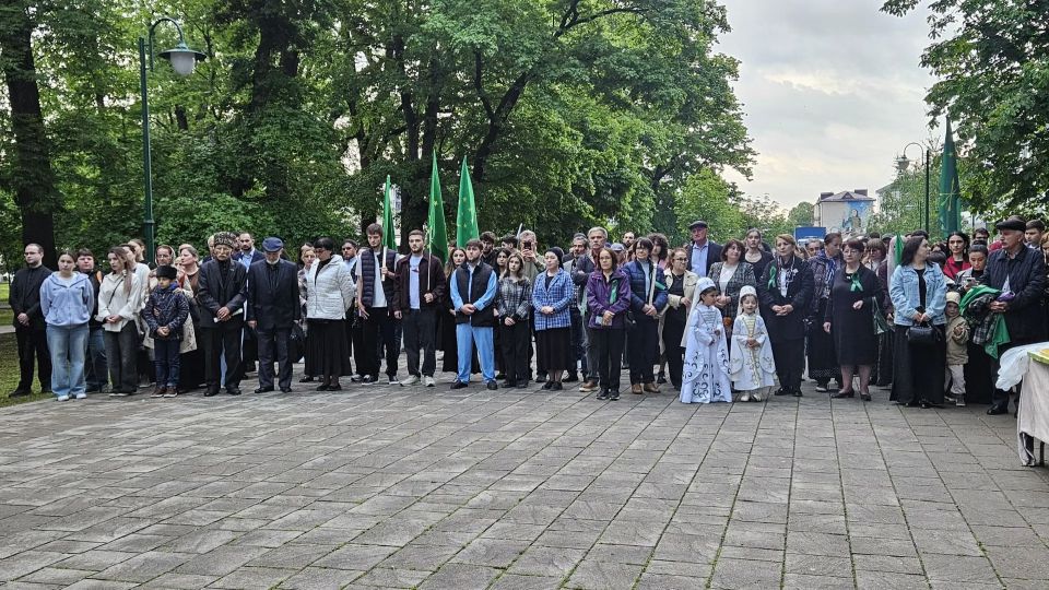 101 горящая свеча в память о жертвах Кавказской войны 101 горящая свеча в память о жертвах Кавказской войны