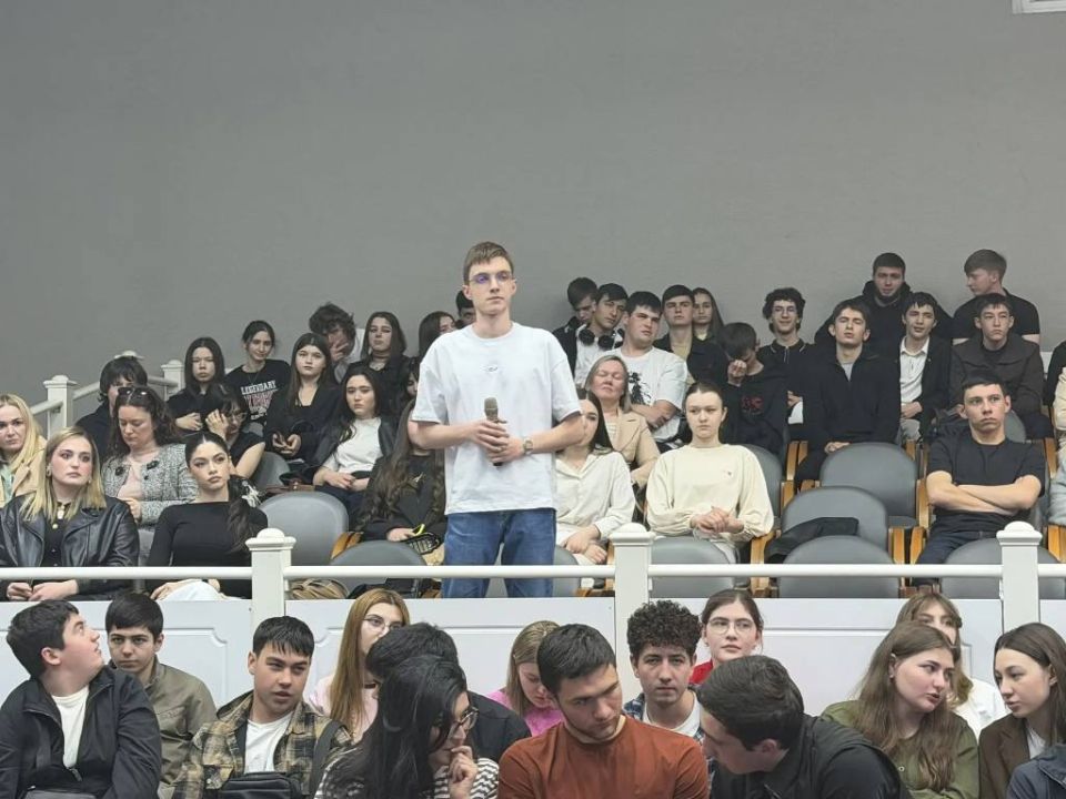 В Кабардино-Балкарском государственном университете состоялась встреча студентов с сотрудниками Госавтоинспекции УМВД России «Нальчик» В Кабардино-Балкарском государственном университете состоялась встреча студентов с сотрудниками Госавтоинспекции УМВД России «Нальчик»