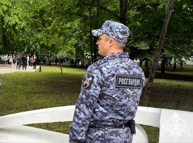 Росгвардейцы обеспечили безопасность во время памятного митинга в Нальчике Росгвардейцы обеспечили безопасность во время памятного митинга в Нальчике