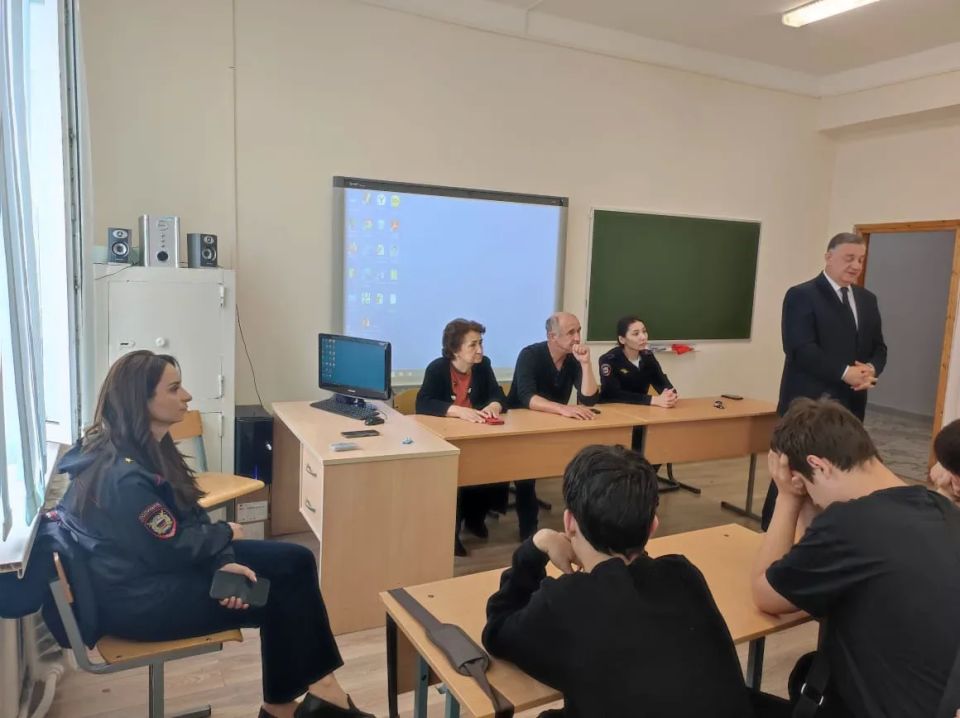 В преддверии Всемирного дня без табака, который отмечается ежегодно 31 мая, сотрудники отдела медицинской литературы ГНБ КБР им. Т.К. Мальбахова и специалисты Центра общественного здоровья, медицинской аналитики и... В преддверии Всемирного дня без табака, который отмечается ежегодно 31 мая, сотрудники отдела медицинской литературы ГНБ КБР им. Т.К. Мальбахова и специалисты Центра общественного здоровья, медицинской аналитики и...