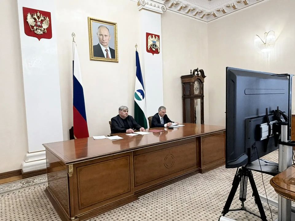 Казбек Коков принимает участие в заседании комиссии Госсовета России