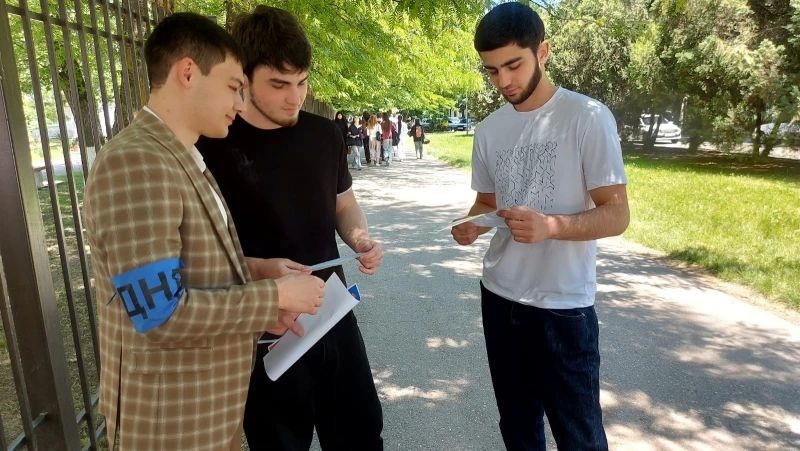 Полицейские и дружинники Нальчика провели профилактическую встречу со студентами Полицейские и дружинники Нальчика провели профилактическую встречу со студентами