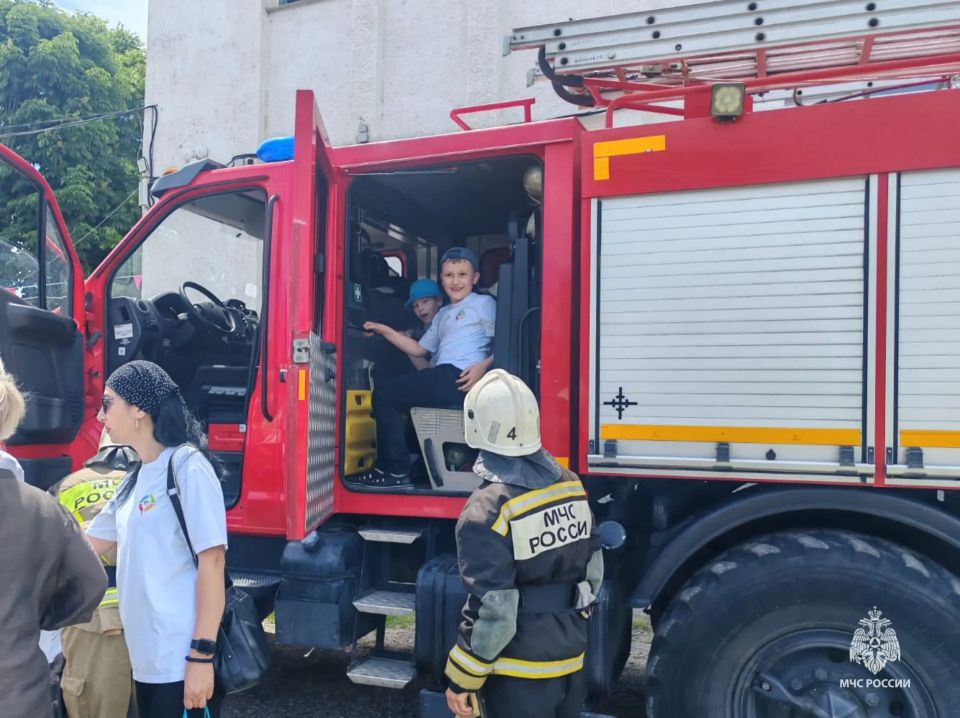 В Прохладненском многопрофильном колледже прошла акция, приуроченная к Международному дню защиты детей В Прохладненском многопрофильном колледже прошла акция, приуроченная к Международному дню защиты детей