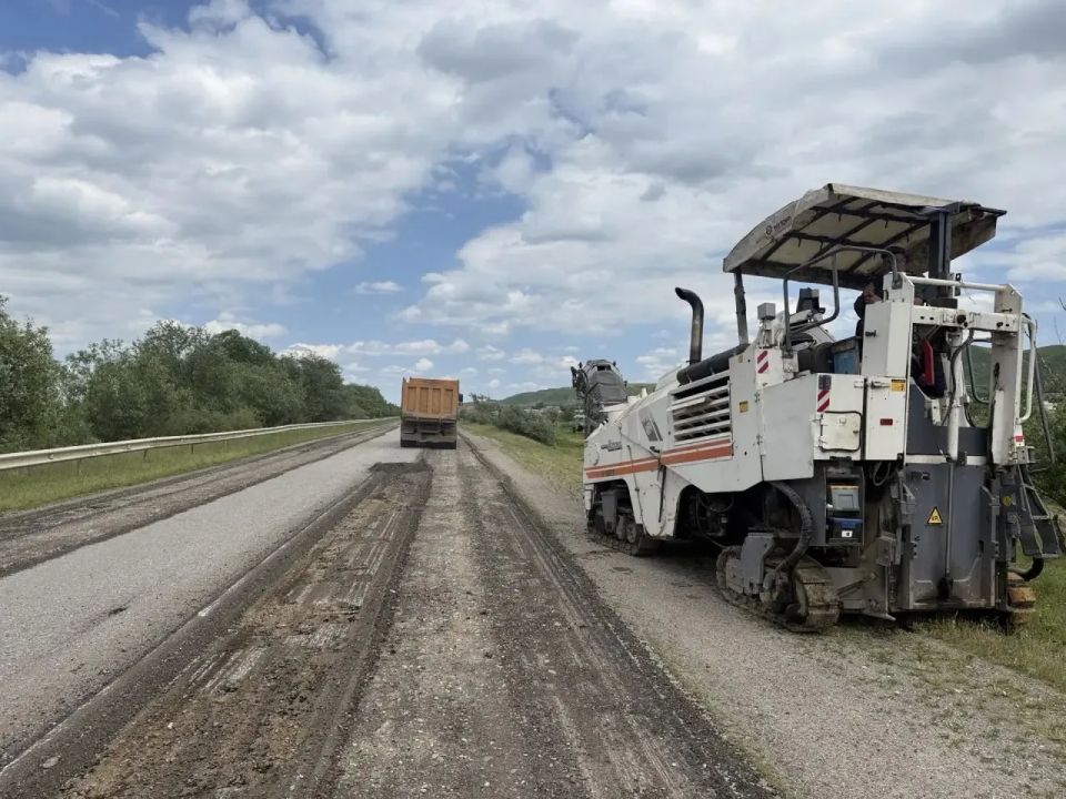 В Кабардино-Балкарии продолжается ремонт автомобильной дороги Малка — Ингушли в объезд села Сармаково В Кабардино-Балкарии продолжается ремонт автомобильной дороги Малка — Ингушли в объезд села Сармаково