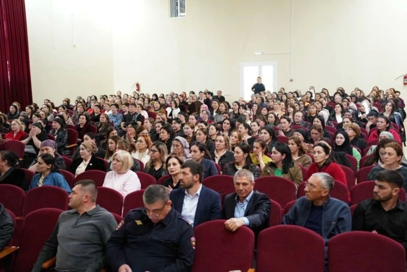 В Кабардино-Балкарии состоялось общерайонное родительское собрание, посвященное сохранению жизни и здоровья несовершеннолетних В Кабардино-Балкарии состоялось общерайонное родительское собрание, посвященное сохранению жизни и здоровья несовершеннолетних