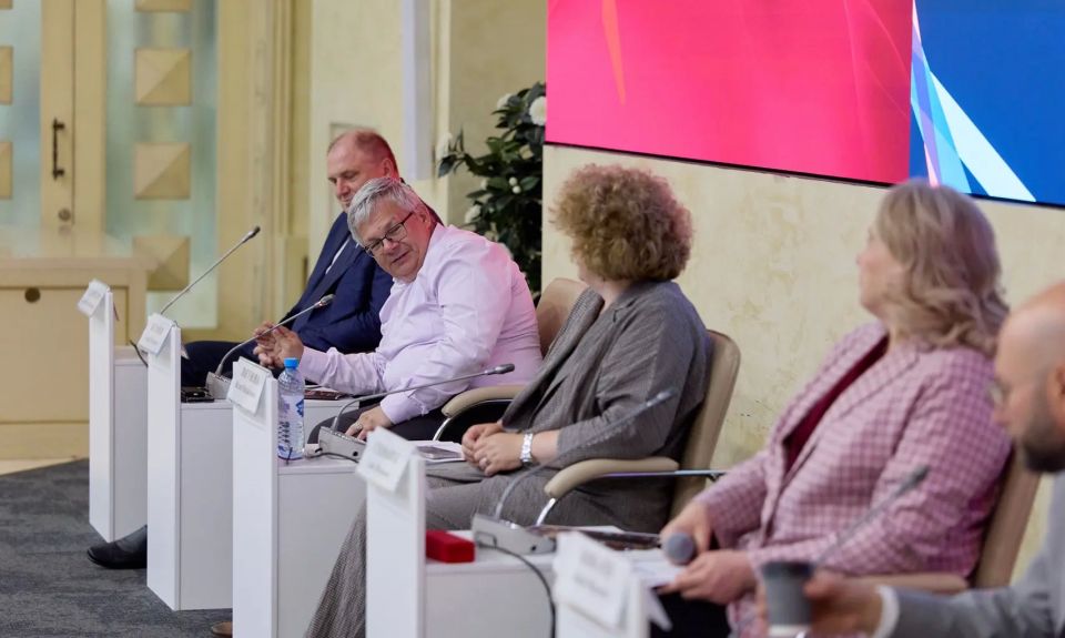 В ОП РФ прошла деловая программа XI Всероссийской премии «СоУчастие» В ОП РФ прошла деловая программа XI Всероссийской премии «СоУчастие»