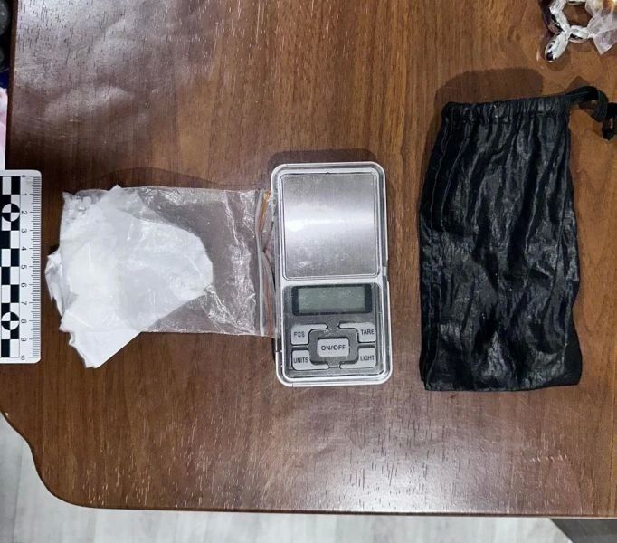 Полицейские Нальчика изъяли крупную партию синтетики у приезжей из Тюмени Полицейские Нальчика изъяли крупную партию синтетики у приезжей из Тюмени