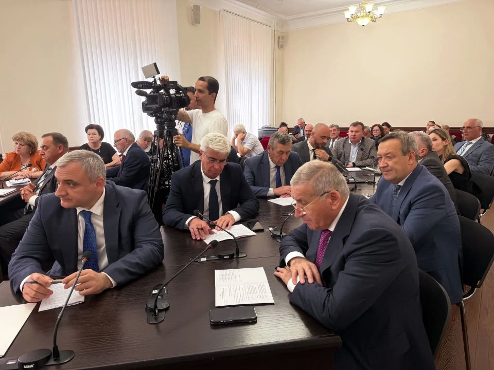 Сегодня принял участие в заседании правления Ассоциации «Совет муниципальных образований КабардиноБалкарской Республики» Сегодня принял участие в заседании правления Ассоциации «Совет муниципальных образований КабардиноБалкарской Республики»