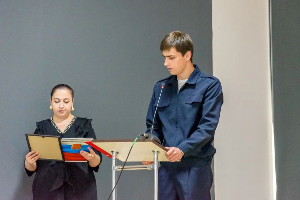 Первая в Кабардино-Балкарии студенческая добровольная народная дружина принесла присягу Первая в Кабардино-Балкарии студенческая добровольная народная дружина принесла присягу