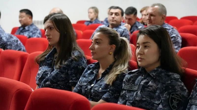 Сотрудники республиканского МВД и Росгвардии по КБР обсудили вопросы профилактики употребления и распространения запрещенных веществ Сотрудники республиканского МВД и Росгвардии по КБР обсудили вопросы профилактики употребления и распространения запрещенных веществ