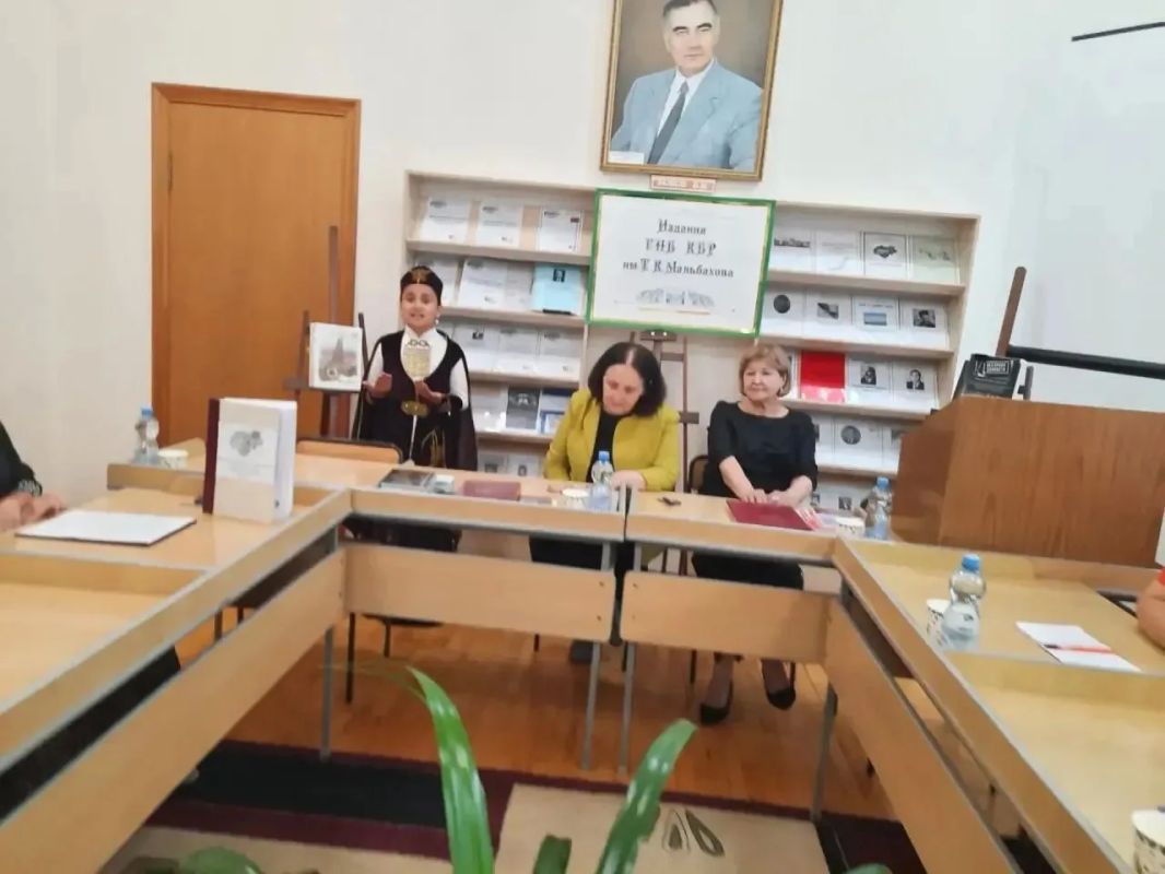 Культурный диалог в цифровую эпоху: круглый стол в ГНБ КБР им. Т. К. Мальбахова Культурный диалог в цифровую эпоху: круглый стол в ГНБ КБР им. Т. К. Мальбахова