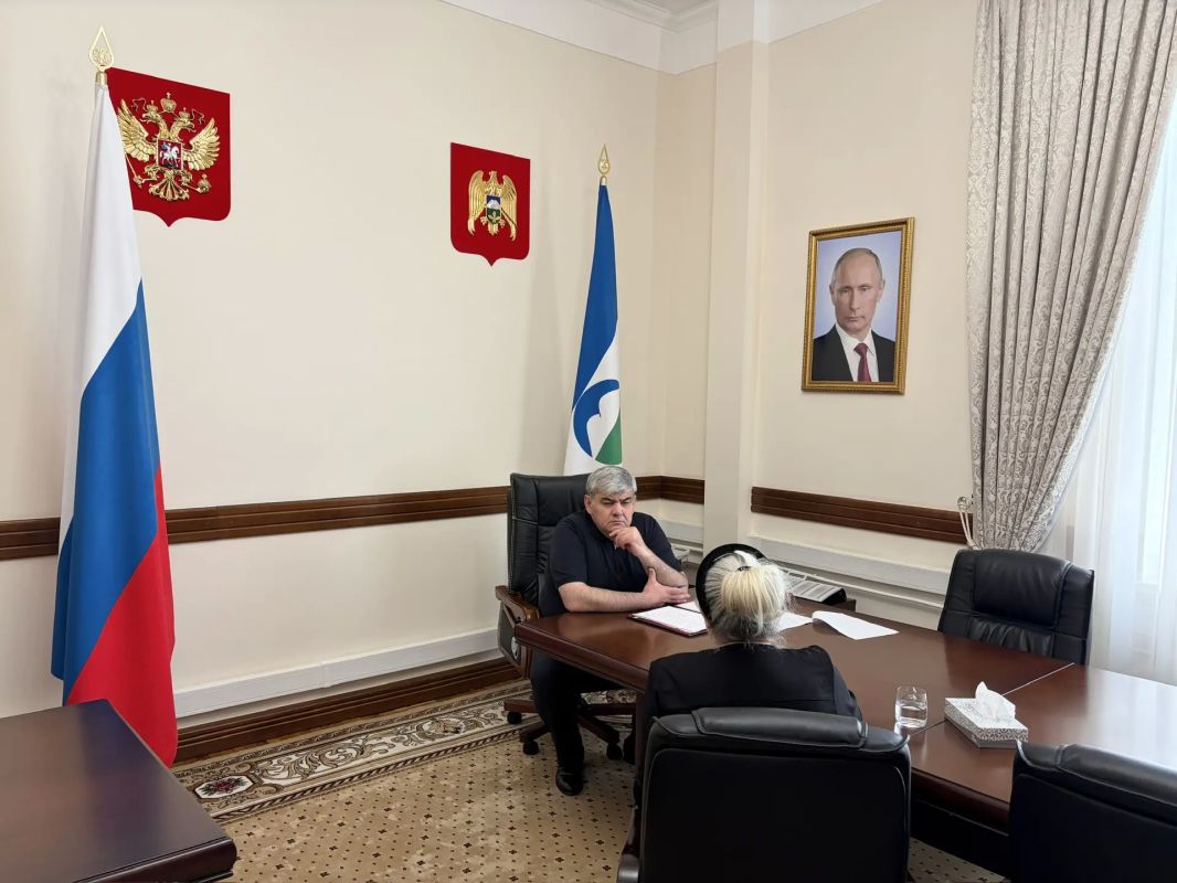 Казбек Коков: Провел личный прием граждан Казбек Коков: Провел личный прием граждан