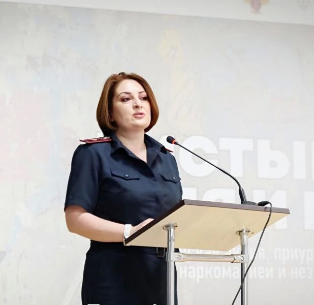 Полицейские Эльбрусского района приняли участие в профилактическом мероприятии, прошедшем в Тырныаузе Полицейские Эльбрусского района приняли участие в профилактическом мероприятии, прошедшем в Тырныаузе