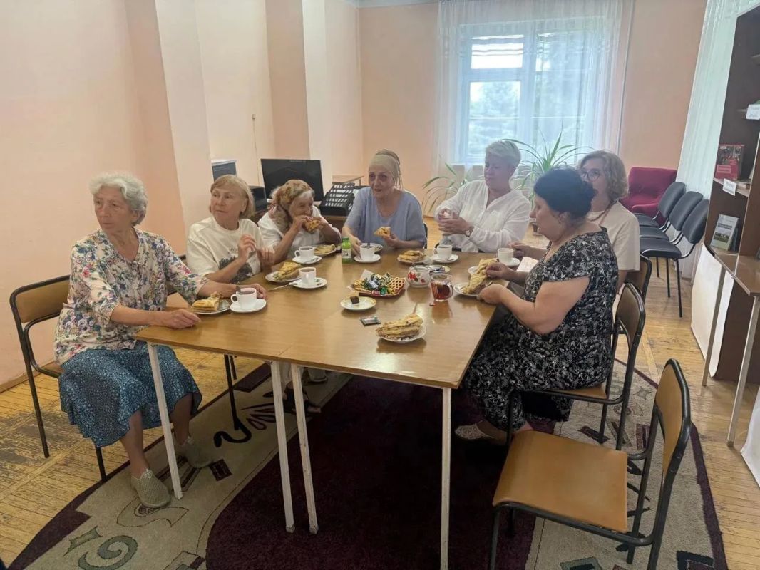 В рамках Года единства народов России, в ГНБ КБР им. Т.К. Мальбахова прошло комплексное мероприятие «Символ гостеприимства осетинского народа» с мастерклассом «Кулинарная мудрость» из цикла «Кулинарная мудрость народов КБР» В рамках Года единства народов России, в ГНБ КБР им. Т.К. Мальбахова прошло комплексное мероприятие «Символ гостеприимства осетинского народа» с мастерклассом «Кулинарная мудрость» из цикла «Кулинарная мудрость народов КБР»