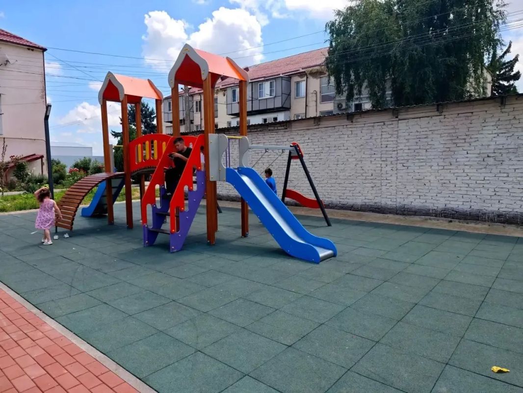 Зеленый уголок для отдыха и прогулок: в Псычохе появилось новое общественное пространство Зеленый уголок для отдыха и прогулок: в Псычохе появилось новое общественное пространство