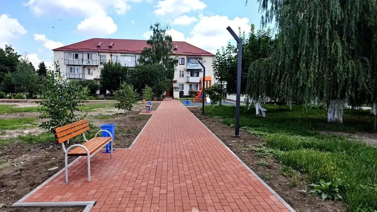 Зеленый уголок для отдыха и прогулок: в Псычохе появилось новое общественное пространство Зеленый уголок для отдыха и прогулок: в Псычохе появилось новое общественное пространство